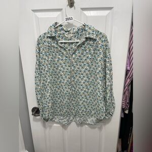Max Studio Blue and White Patterned Blouse